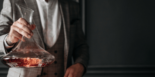 Faut-il carafer tous les vins rouges ?