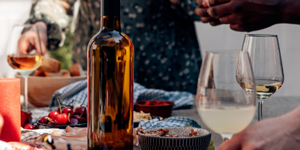 Les vins de printemps : sélection pour accompagner les premiers repas en terrasse